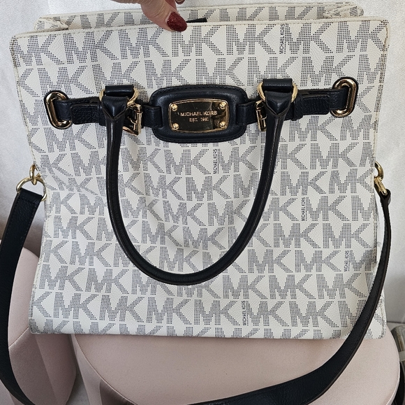 Michael Kors large tote handbag - Picture 8 of 10